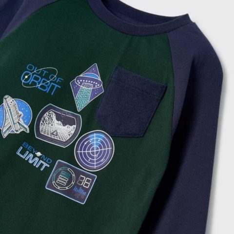 Πιτζαμάκι με διαδραστικό σχέδιο πετρόλ